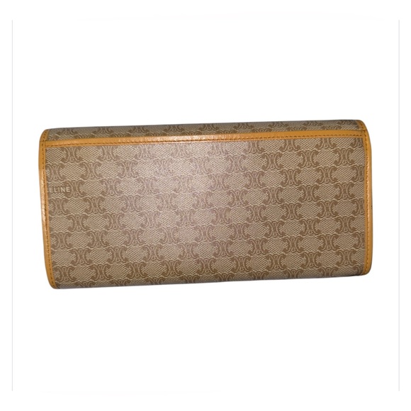 Celine Kisslock Wallet - Picture 2 of 9